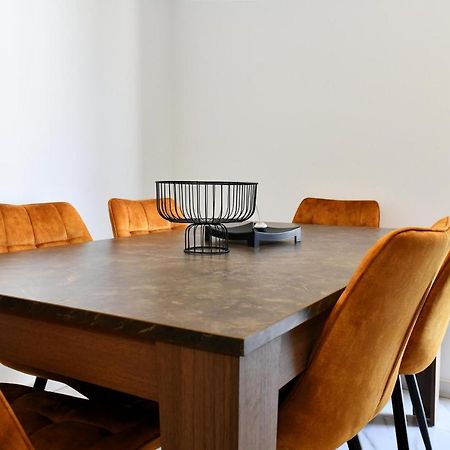 Musan Boutique Apartments 아이아 나파 외부 사진