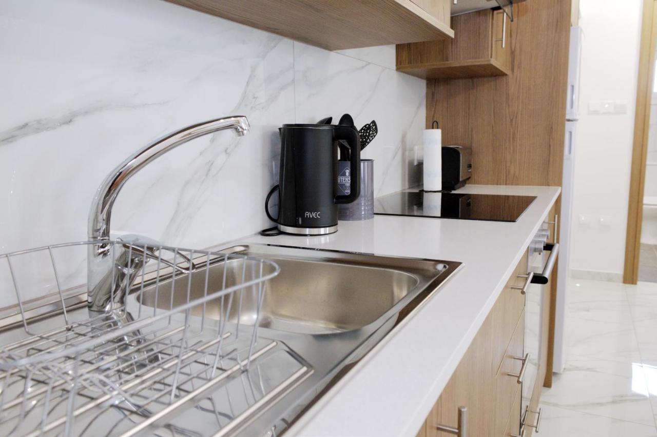 Musan Boutique Apartments 아이아 나파 외부 사진