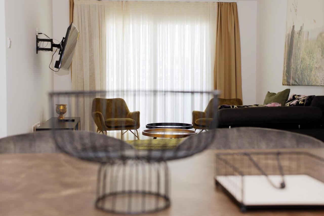 Musan Boutique Apartments 아이아 나파 외부 사진