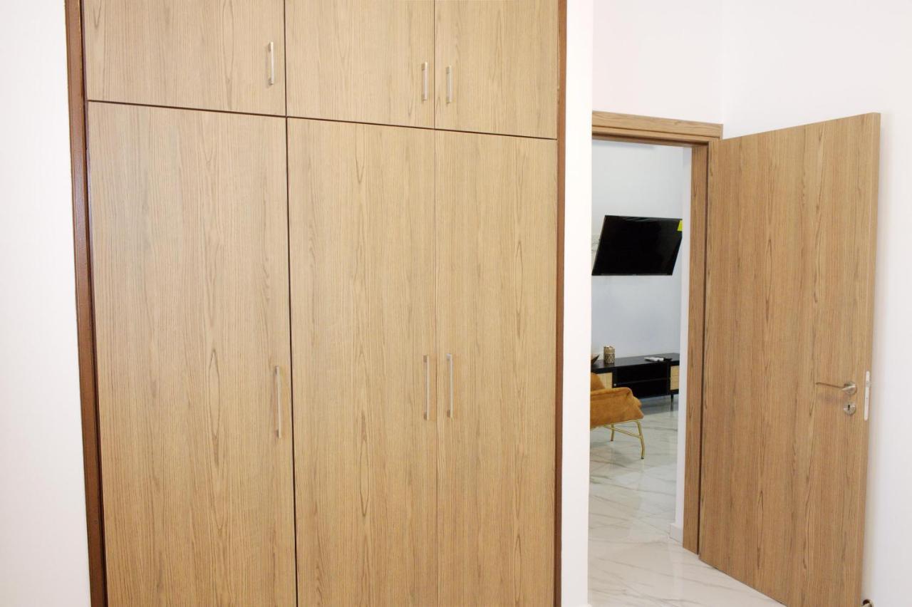 Musan Boutique Apartments 아이아 나파 외부 사진
